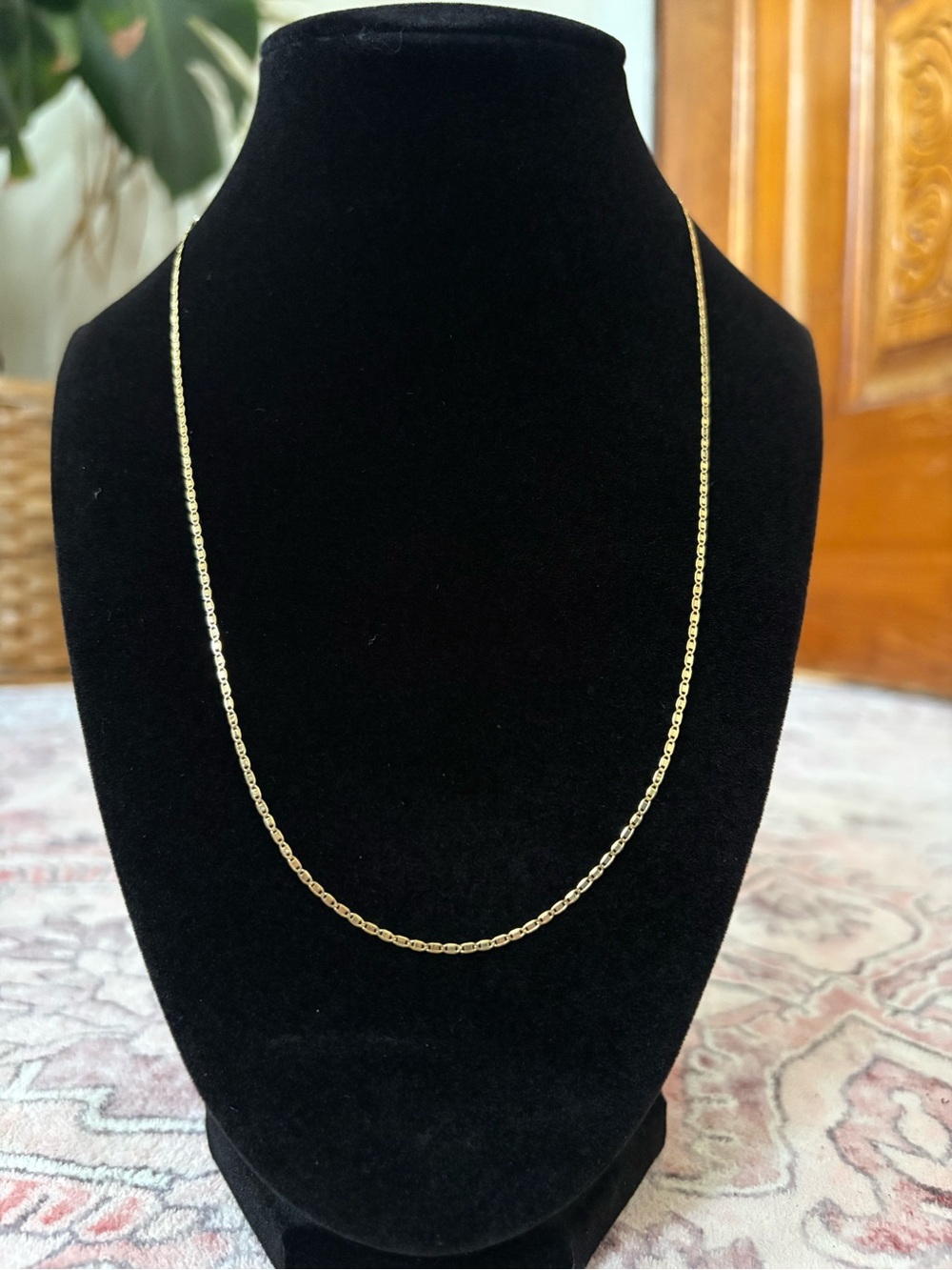 Beautiful 10K Solid Gold 20” Valentino Link Necklace